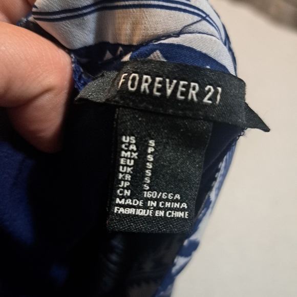 3/$15 Forever  21 maxi skort size small - Picture 5 of 5